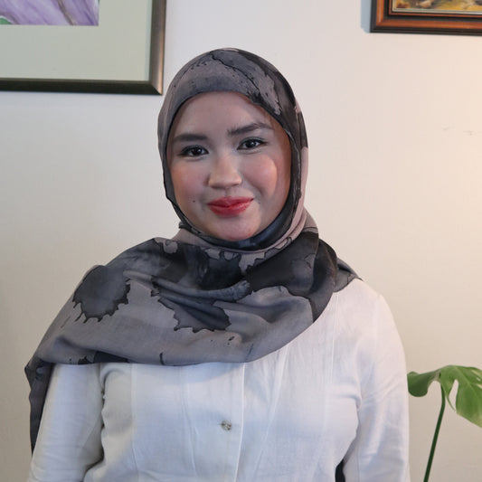 Lady wearing gelora from our eco conscious gemalai collection